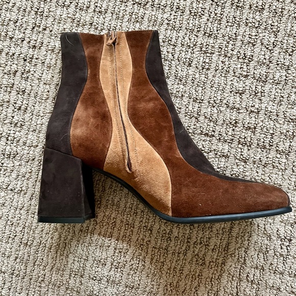 Jeffrey Campbell Lava Booties - Picture 4 of 8